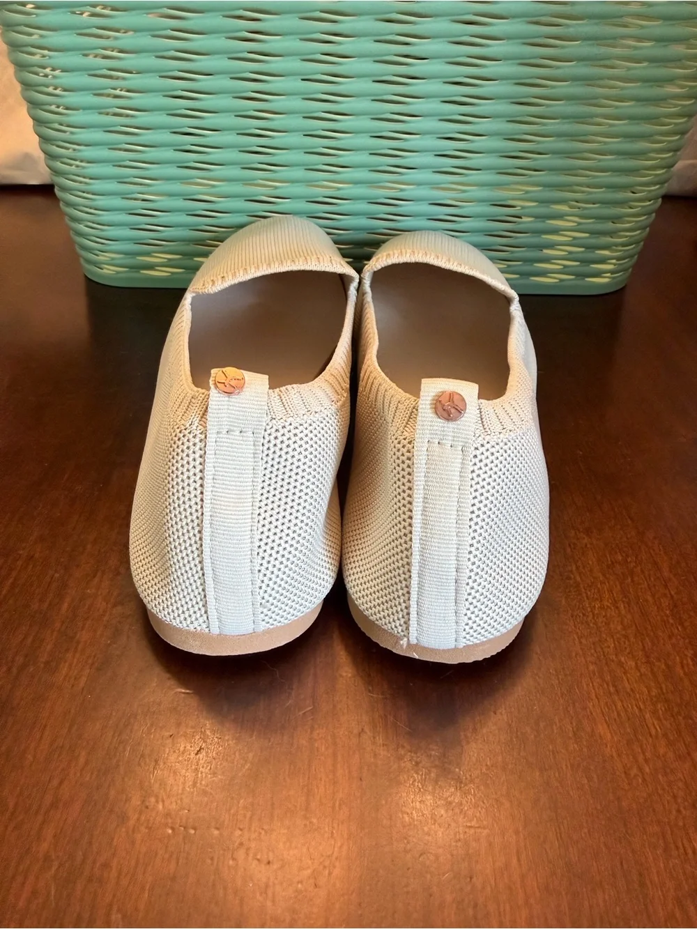 NWOT Danskin Women's Dream Slip-On Loafers SZ 9 Color Cream